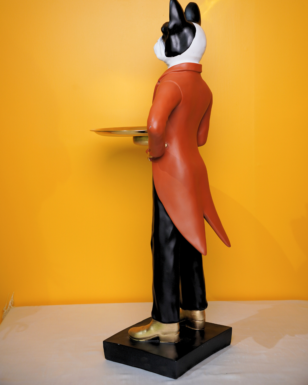 Charismatic Bulldog Butler Accent