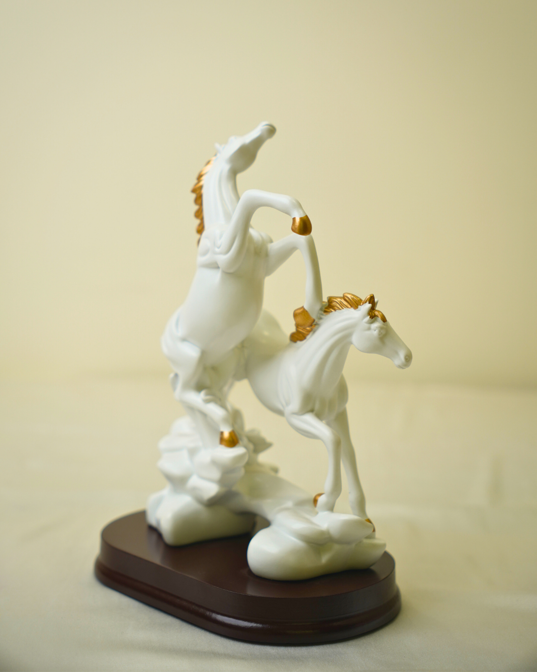 Noble Twin Equine Duo - Elegant White and Gold Horse Showpiece