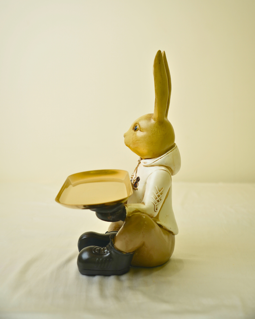 Modern Street Hare - Lucky Cool Rabbit Single Tray Figurine