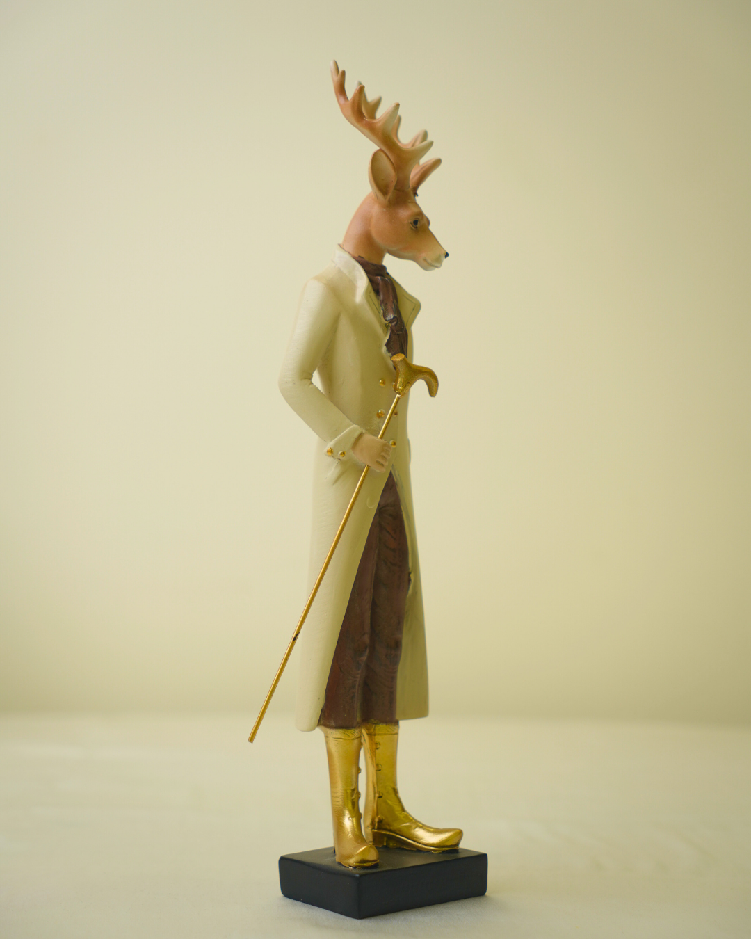Clayre and Eef Decorative Figure Dapper Noble Deer Statuette