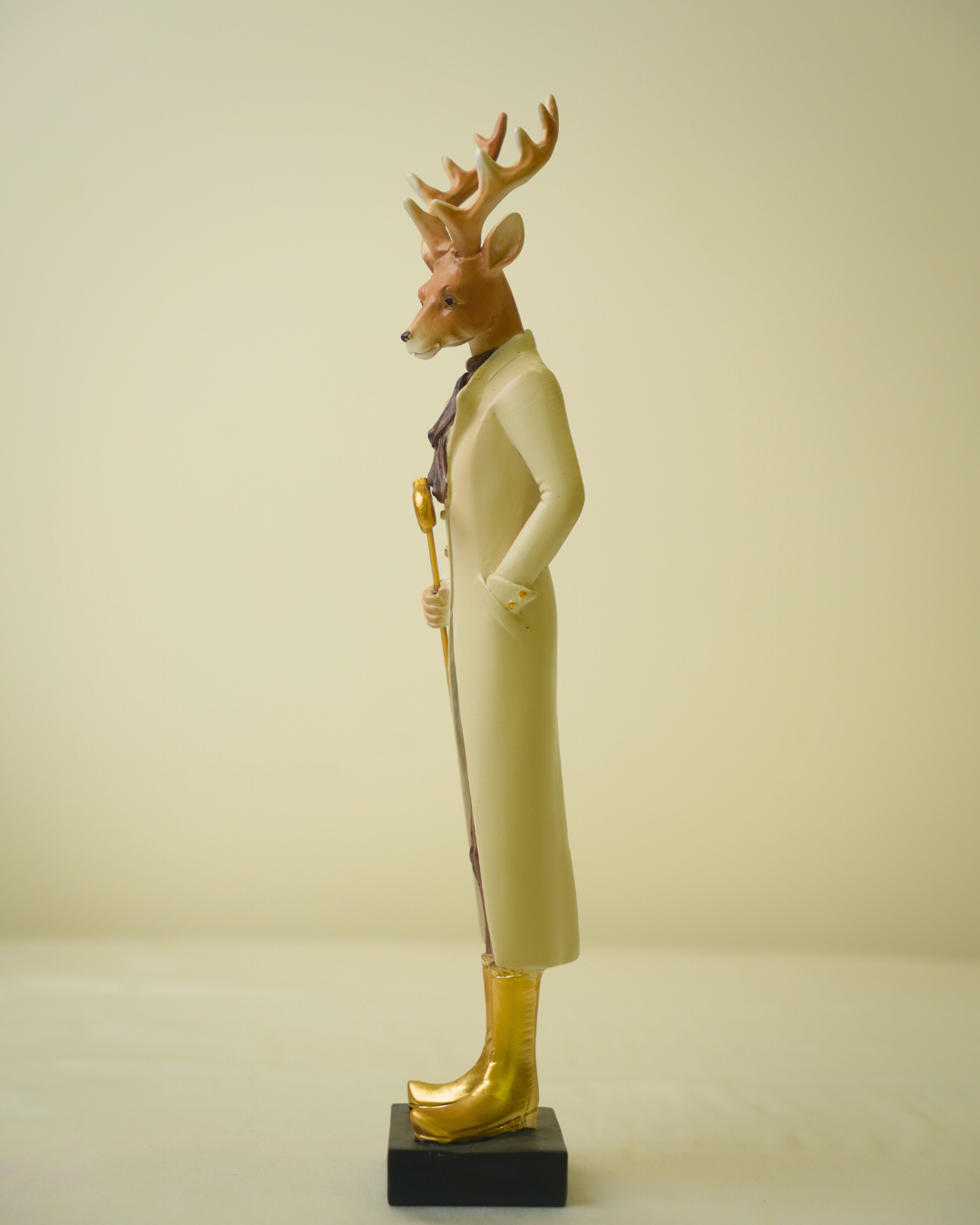 Clayre and Eef Decorative Figure Dapper Noble Deer Statuette