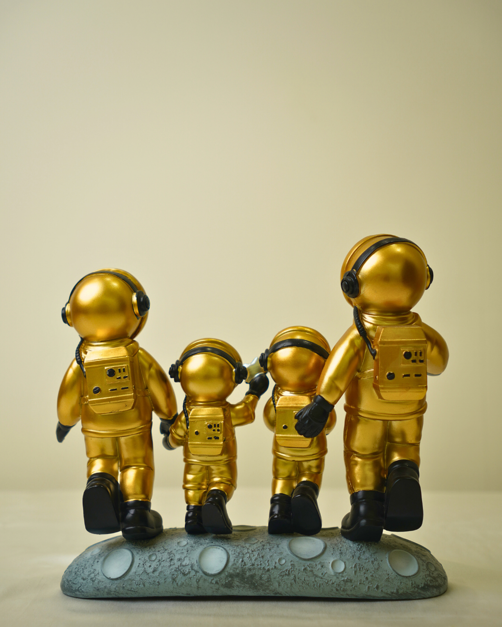 Golden Astronaut Family - Celestial Moon-Walking Luxury Sculpture