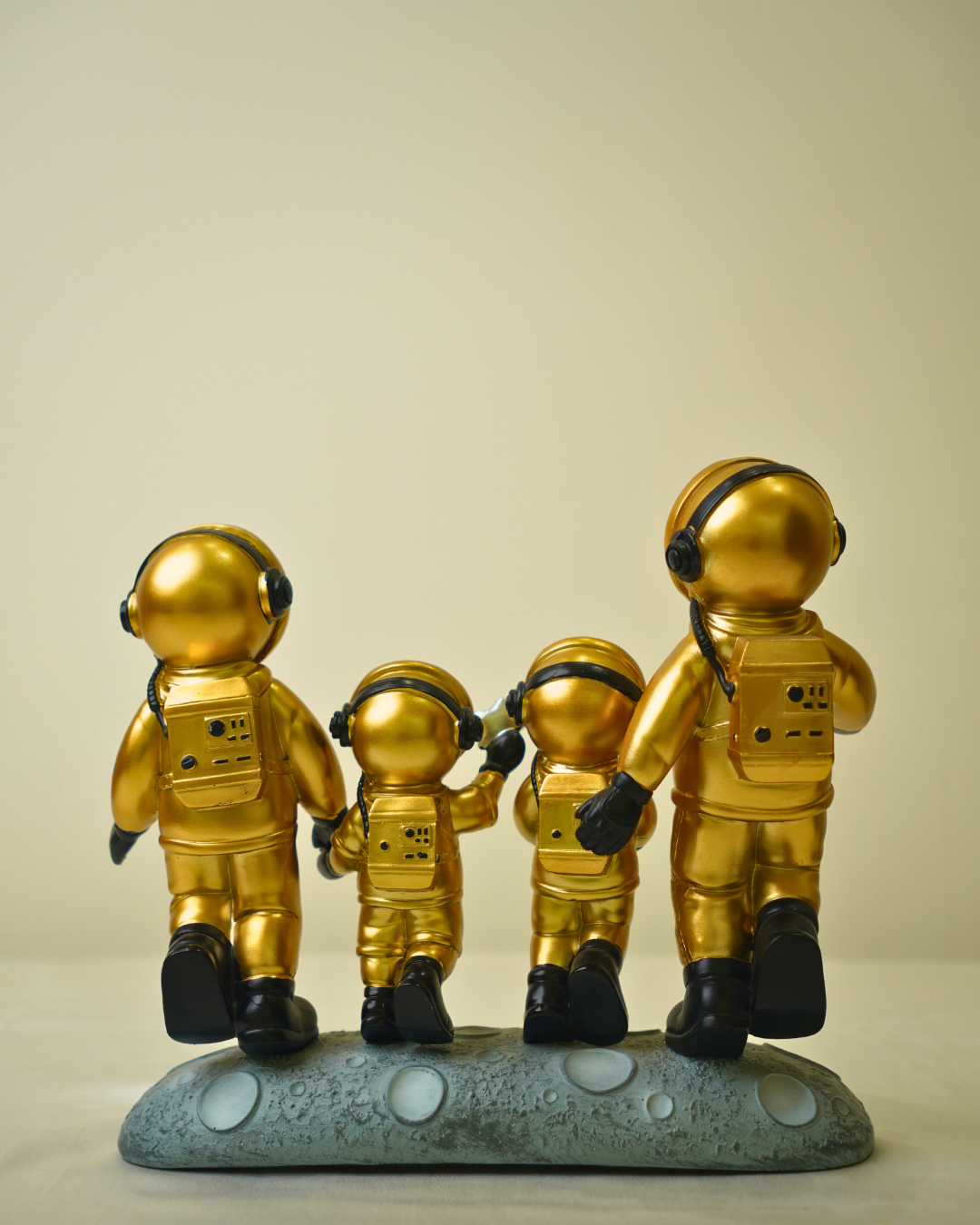 Golden Astronaut Family - Celestial Moon-Walking Luxury Sculpture
