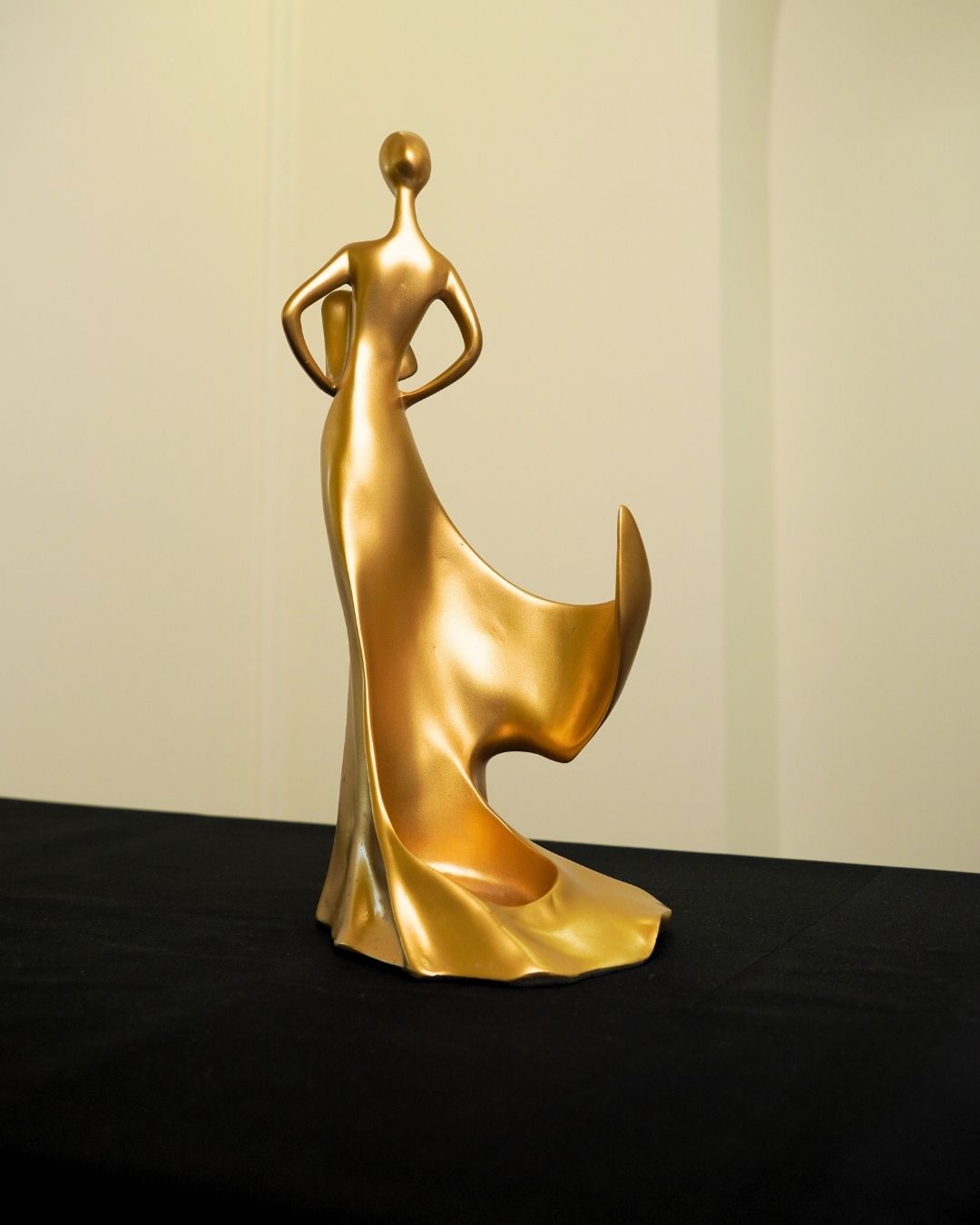 Lady wine Bottle Holder