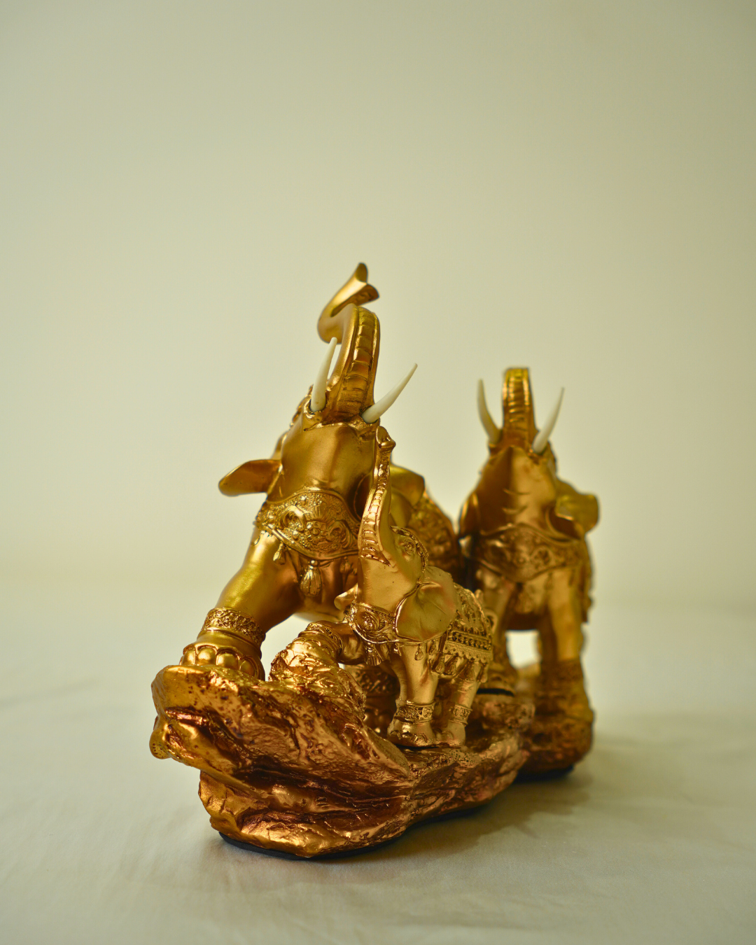 Golden Elephant Family Showpiece