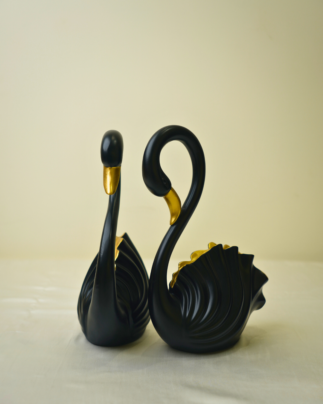 Graceful Lucky Swan Pair