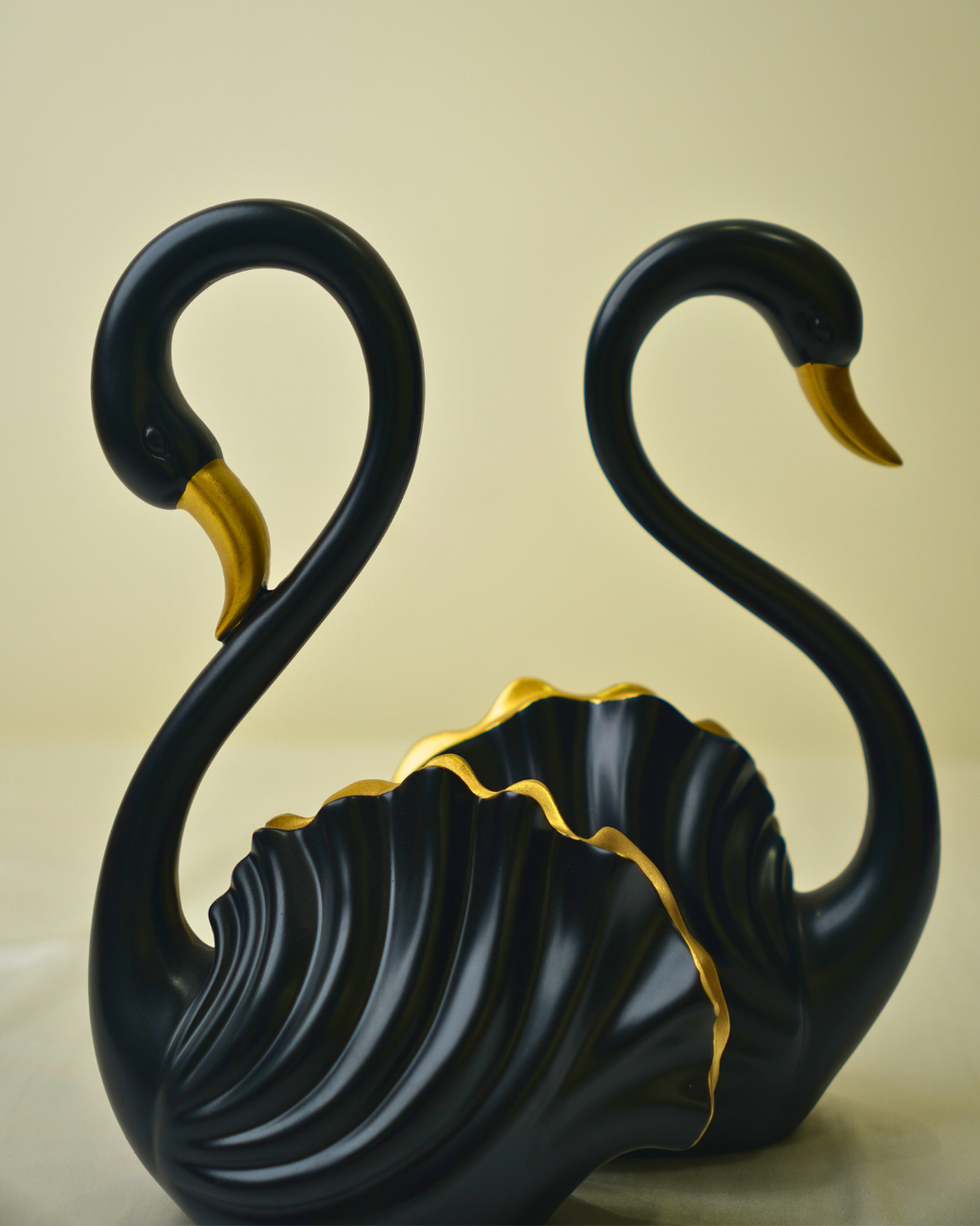 Graceful Lucky Swan Pair