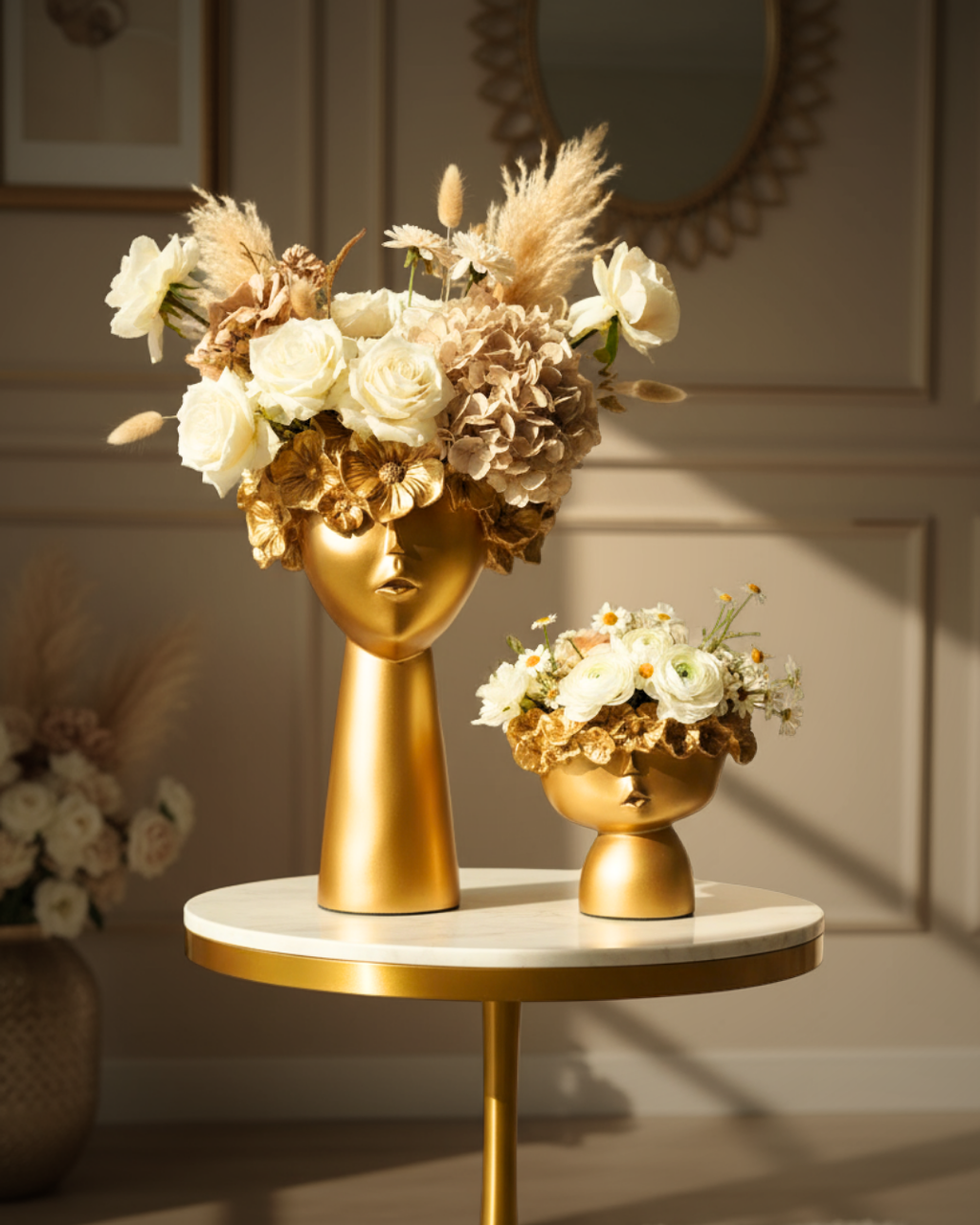 Tiara flower vases