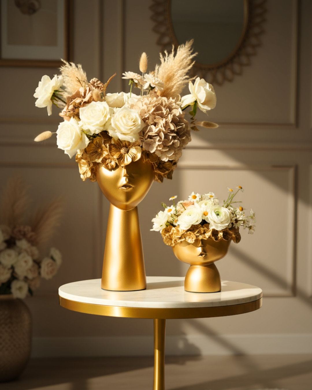 Tiara flower vases