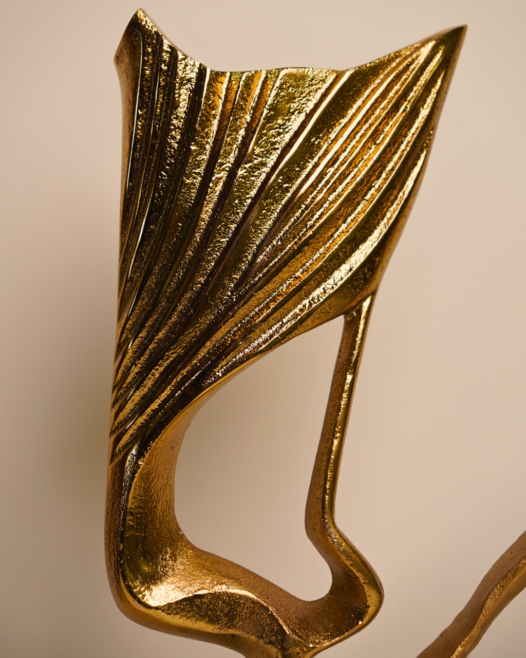 Gilded Wing Form