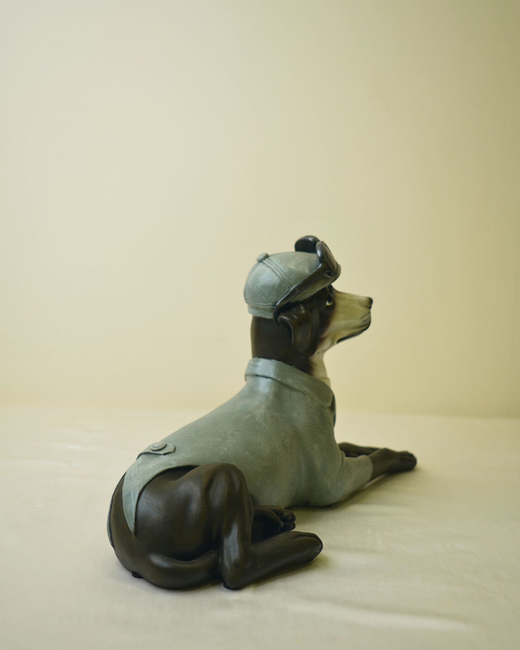 Modern Aviator Canine - Stylish Daisy Dog with Cap & Goggles