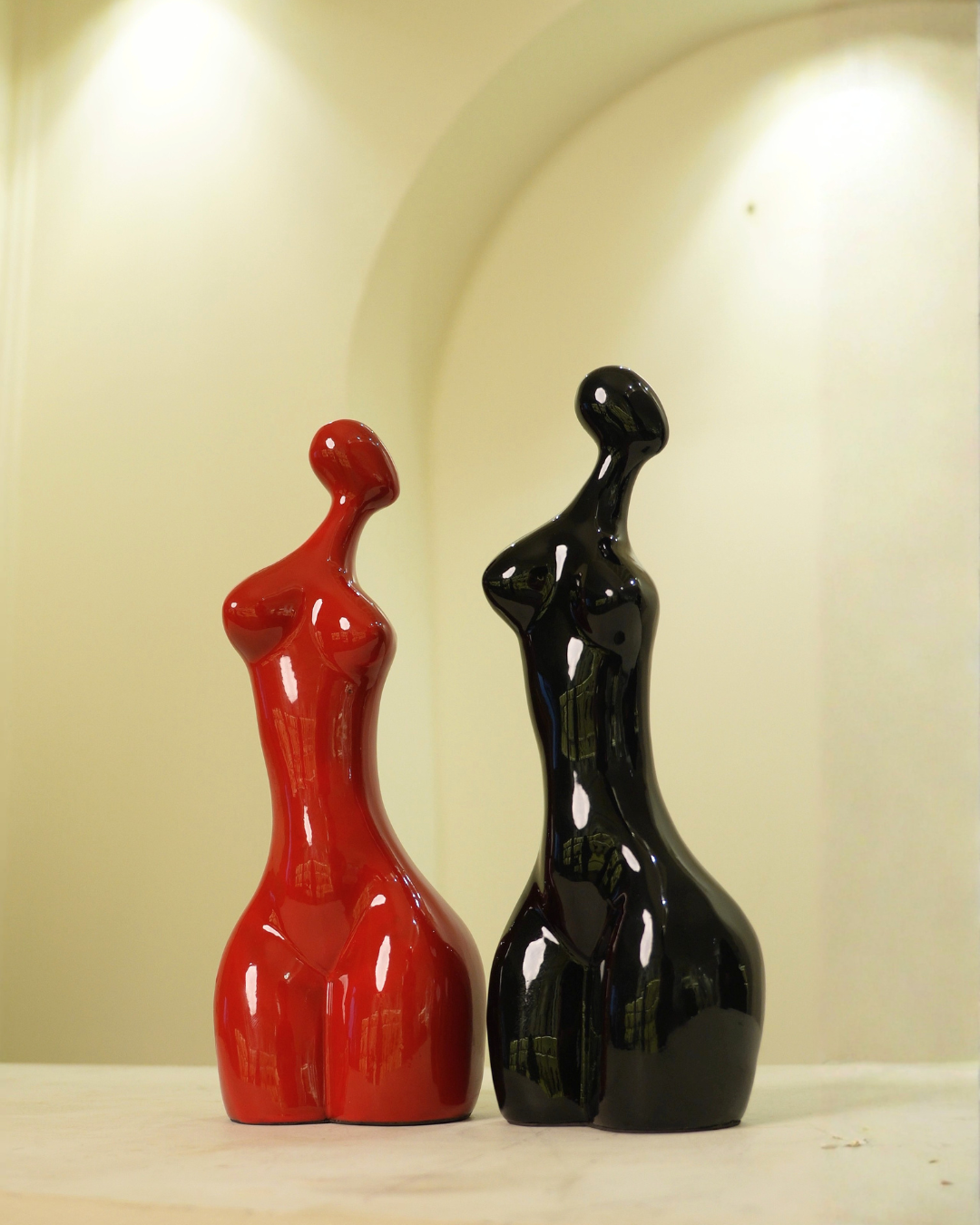 Feminine Silhouette Essence