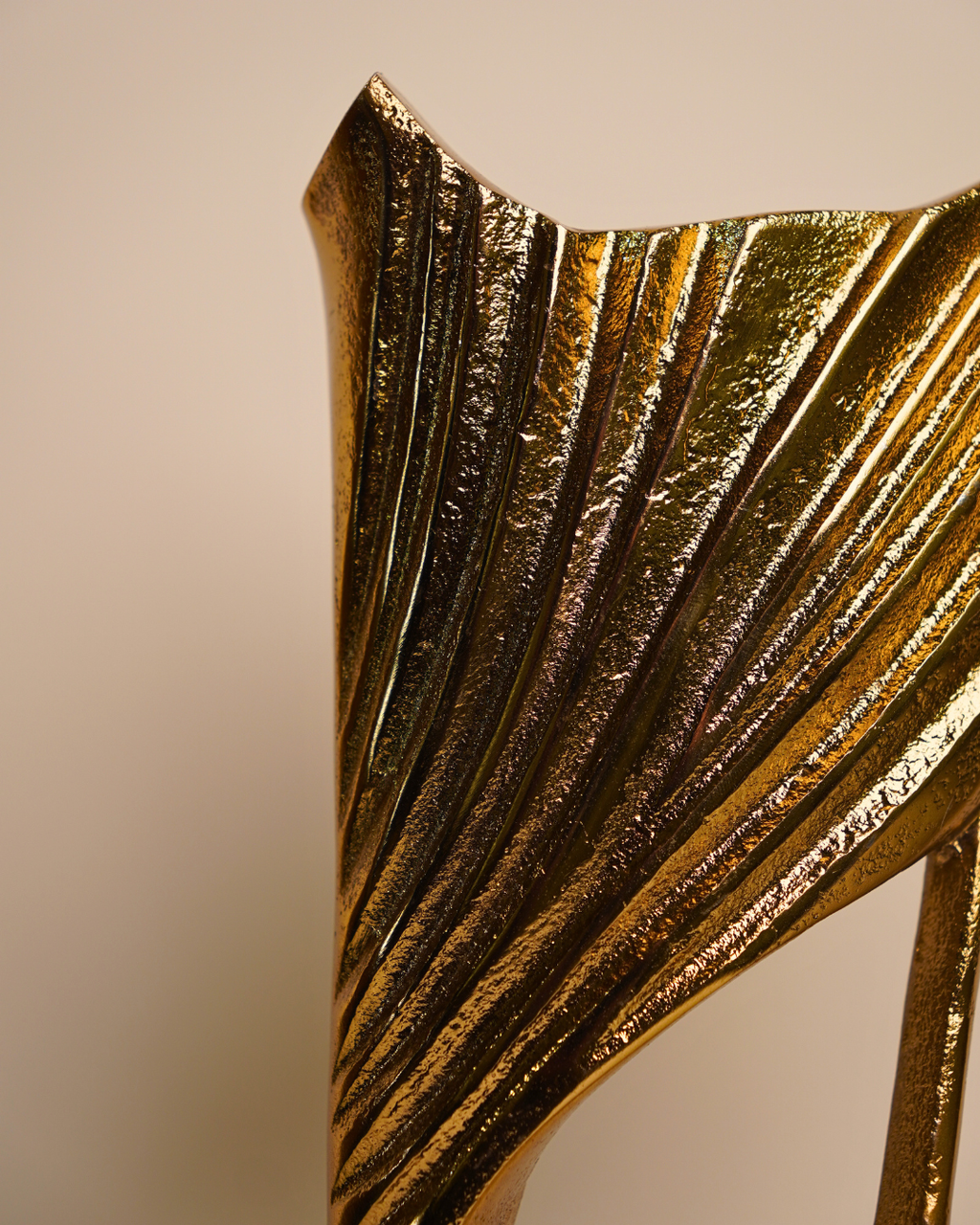 Gilded Wing Form