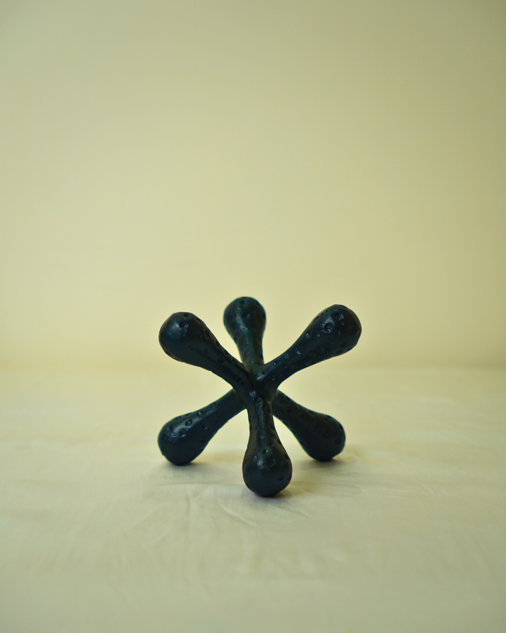 Abstract Metal Jacks Decorative Sculpture – Set of 3