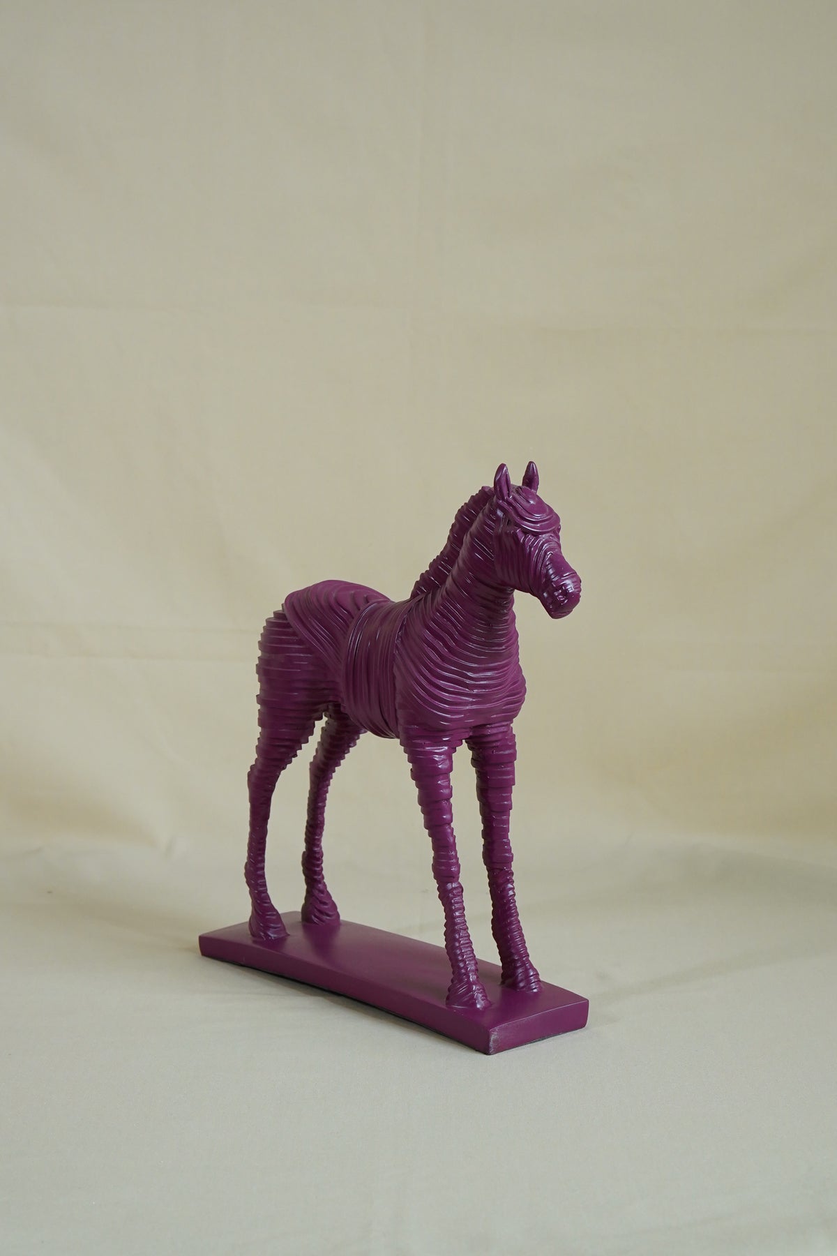 Regal Ribbed Horse Sculpture – Plum