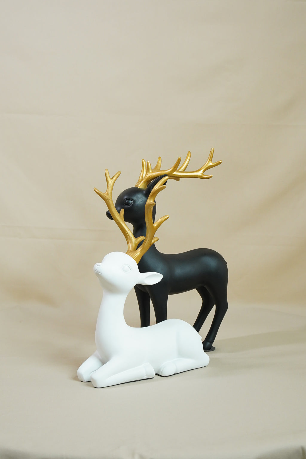 Nordic Deer Couple Figurine Set